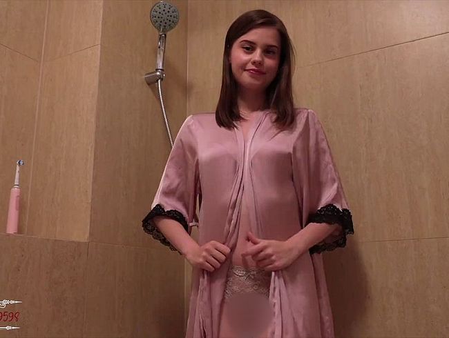 youngcouple9598 Porno Video: Intensiver Solo Orgamsus in der Dusche!